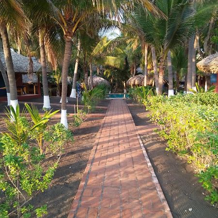Hotel Pez De Oro Монтерико Екстериор снимка