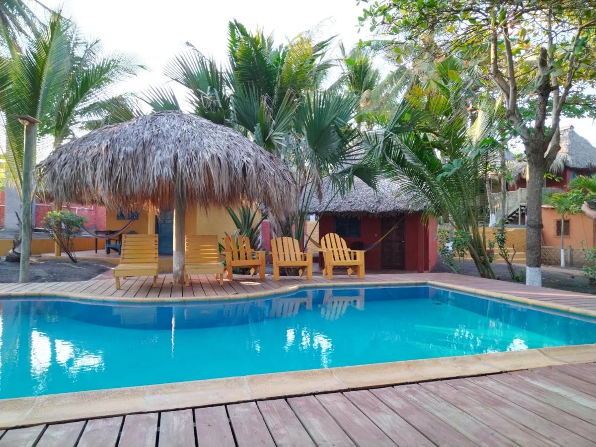 Hotel Pez De Oro Монтерико Екстериор снимка